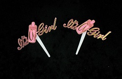 Art.nr: 410346B - KLEINE GEBOORTE INSTEKER - IT'S A GIRL (12st.)