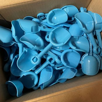 **MEGA GOEDKOOP** KLEINE STRAND / ZANDBAK SCHEPJES (200st.)
