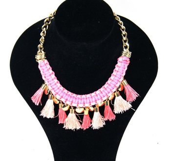 LUXE IBIZA LOOK KETTING ROZE KWASTJES (1st)
