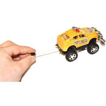AUTO MET TREKTOUW IN BLISTER BOX (24st.)