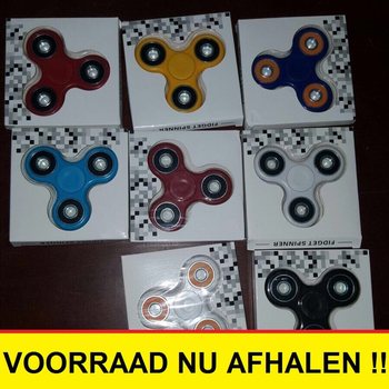 ***NU AFHALEN*** FIDGET SPINNERS / HAND SPINNERS ***RAGE 2017*** (20st.)
