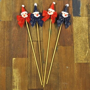 KERSTMIS POPPETJE MET STRIK OP STOK (48st.)