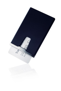 MENU - ACCESSOIRE TITANIUM CARD HOUDER MET BEEPER (1st.)