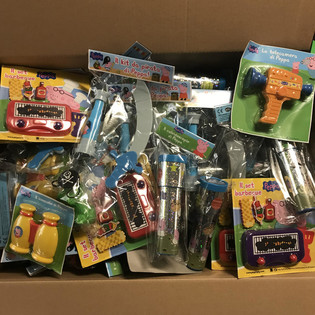 ***SPOTGOEDKOOP*** PEPPA PIG - SCHATKIST LICENTIE NAVULLING, Mix Peppa Pig Speelgoed (100st.)
